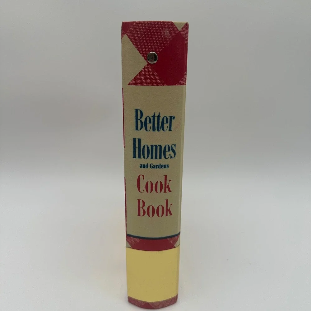 VTG UNUSED Better Homes & Gardens Cookbook Red Gingham 5Ring Binder Gold Band